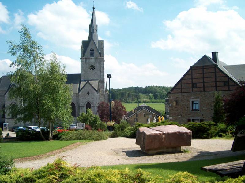 Parco: Appunti di viaggio in Vallonia, da Petrarca a Tintin. Di Stanislao de Marsanich