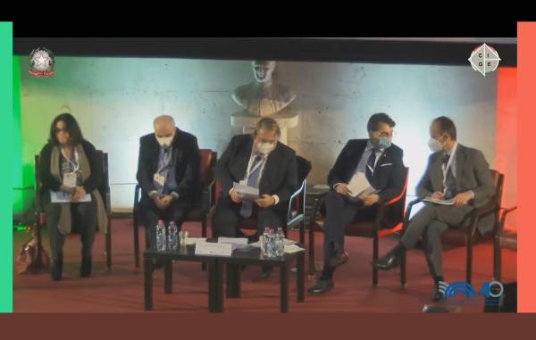 Parco:  IV PLENARIA CONFERENZA PERMANENTE - Stato/Regioni/PA/Consiglio Generale Italiani all'Estero