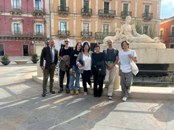 Parco:  La Scuola Holden di Torino nel Parco Letterario Gesualdo Bufalino. Residenza letteraria a Comiso