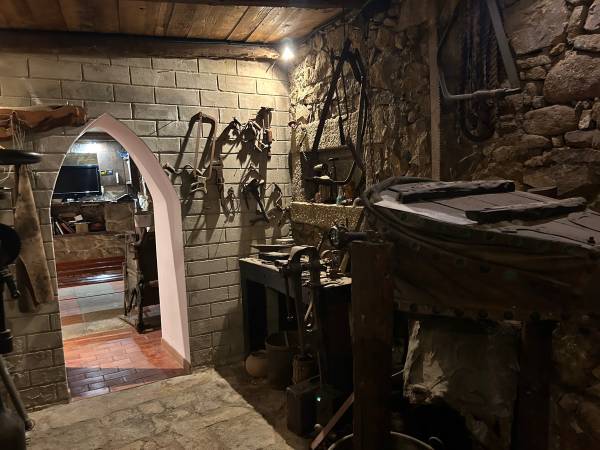 Parco: Il museo del coltello ad Arbus